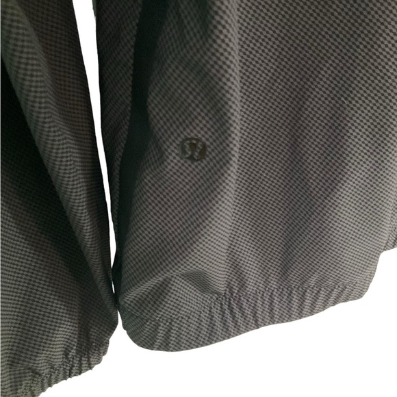 Lululemon Men’s Pace Jacket Mini Mod Waves Charcoal Gray / Black Size Medium - Picture 13 of 16